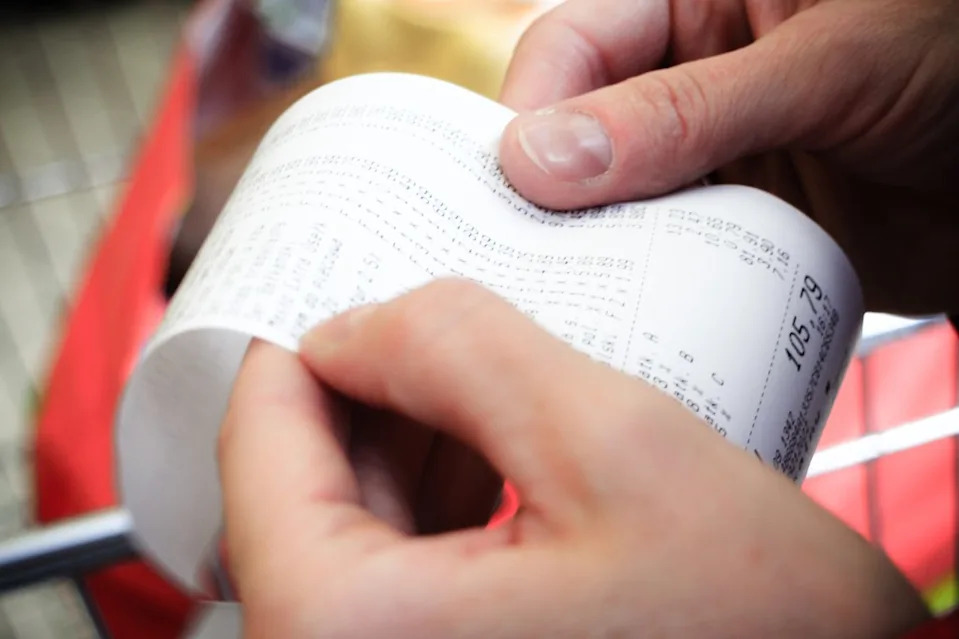 A low-fat vegan diet reduces people’s food spending by 19% or $1.80 per day when compared with a standard American diet. Voyagerix – stock.adobe.com