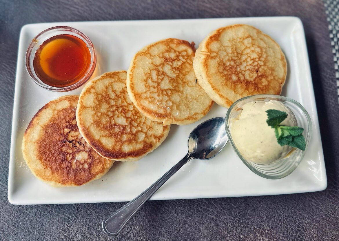 Pancakes with toffee syrup and ice cream