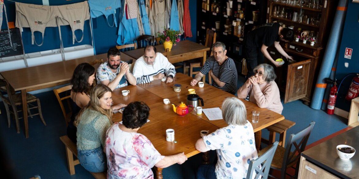 Revolutionizing Community Dining Across France