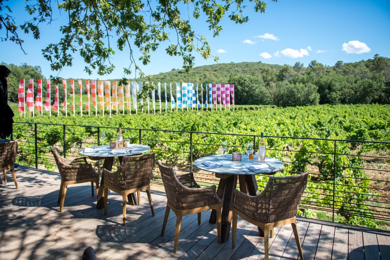 At Chez Jeannette in Provence, diners enjoy seasonal Provençal cuisine and estate-grown produce with panoramic views of vineyards and world-class contemporary art. © Chez Jeannette  