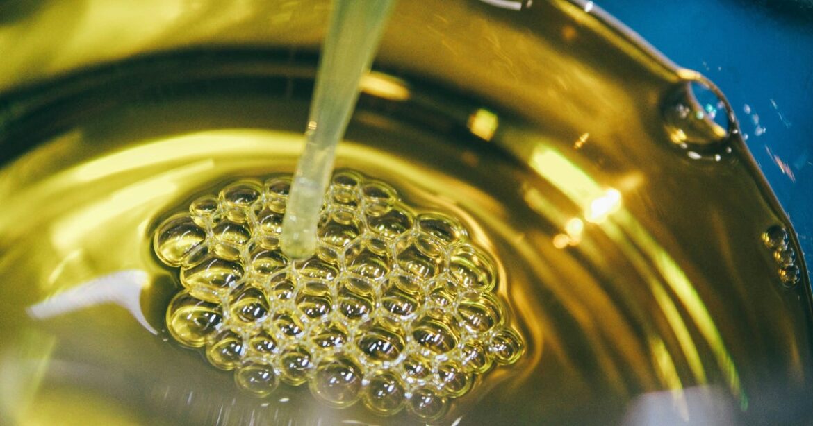 The Healthiest Cooking Oils, Ranked By A Dietitian