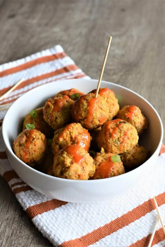 Buffalo chickpea meatballs