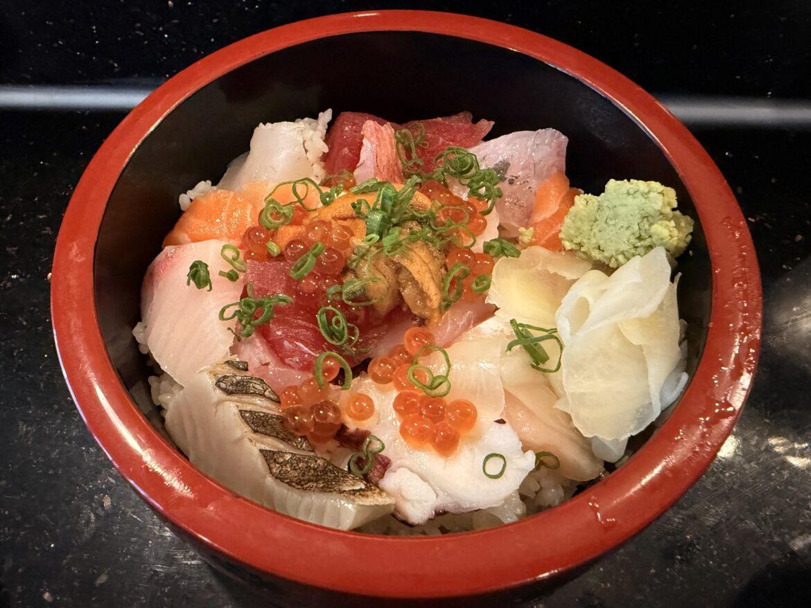 Chirashi Bowl lives up to the hype!