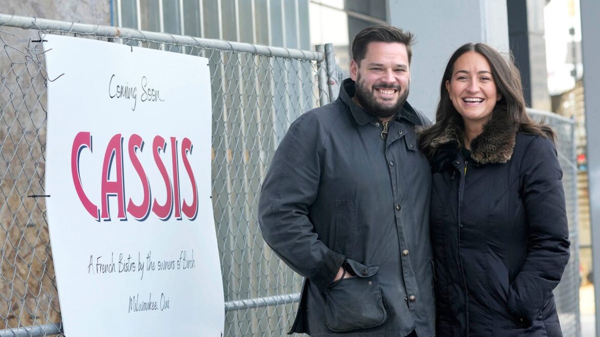 New Milwaukee restaurant CASSIS adds lunch, happy hour in Third Ward
