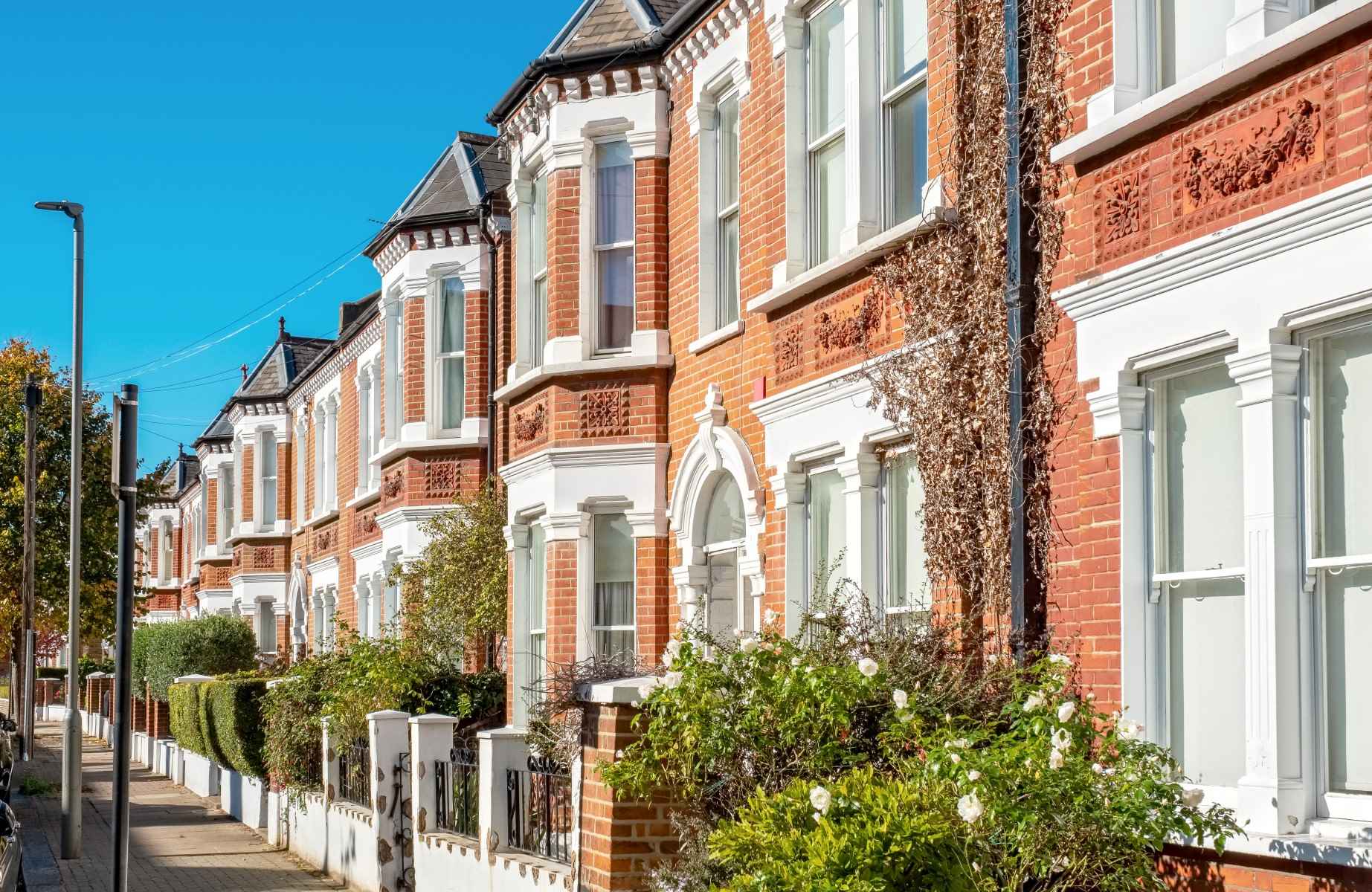 A typical row of terraced houses in Clapham, Matt Abé's favourite neighbourhood. © Arsty/iStock