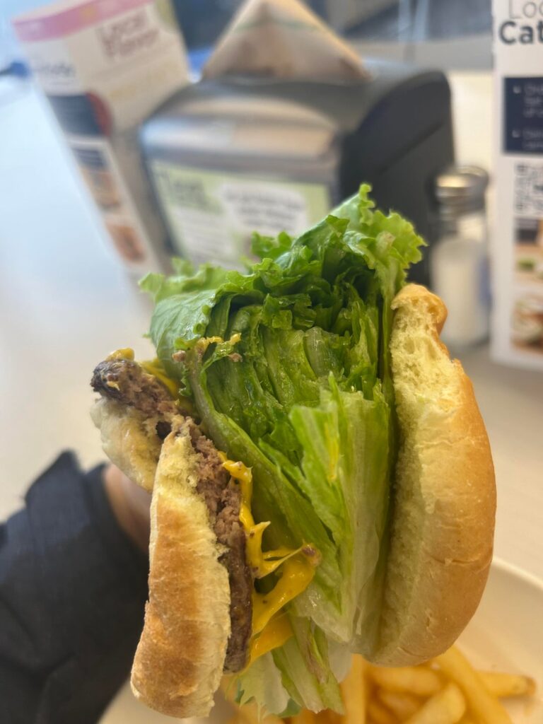 TIL you can cram a LOT of lettuce in a burger without diluting the taste