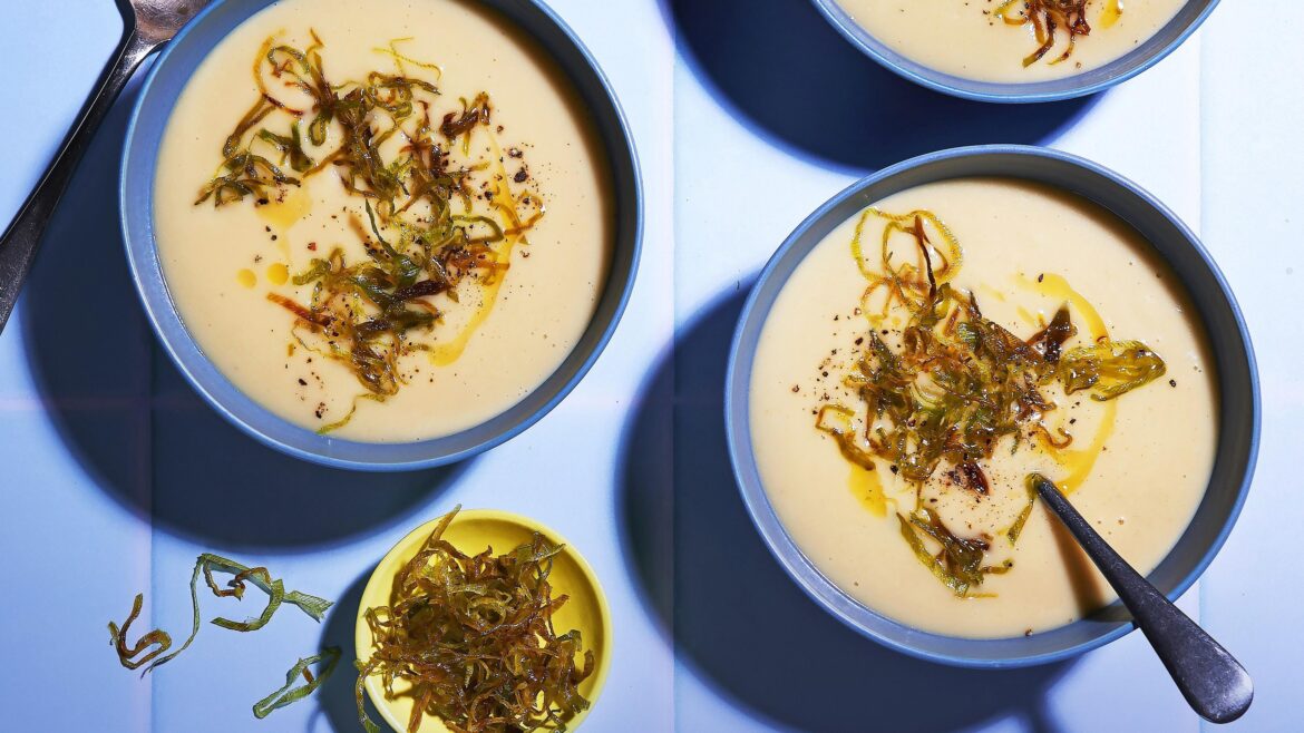 Slow cooker leek & potato soup Slow cooker leek & potato soup