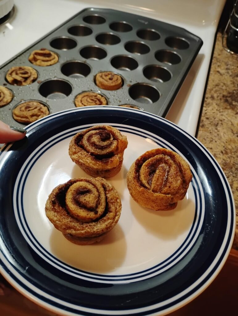 cinnamon bread mini muffins 45cal each !