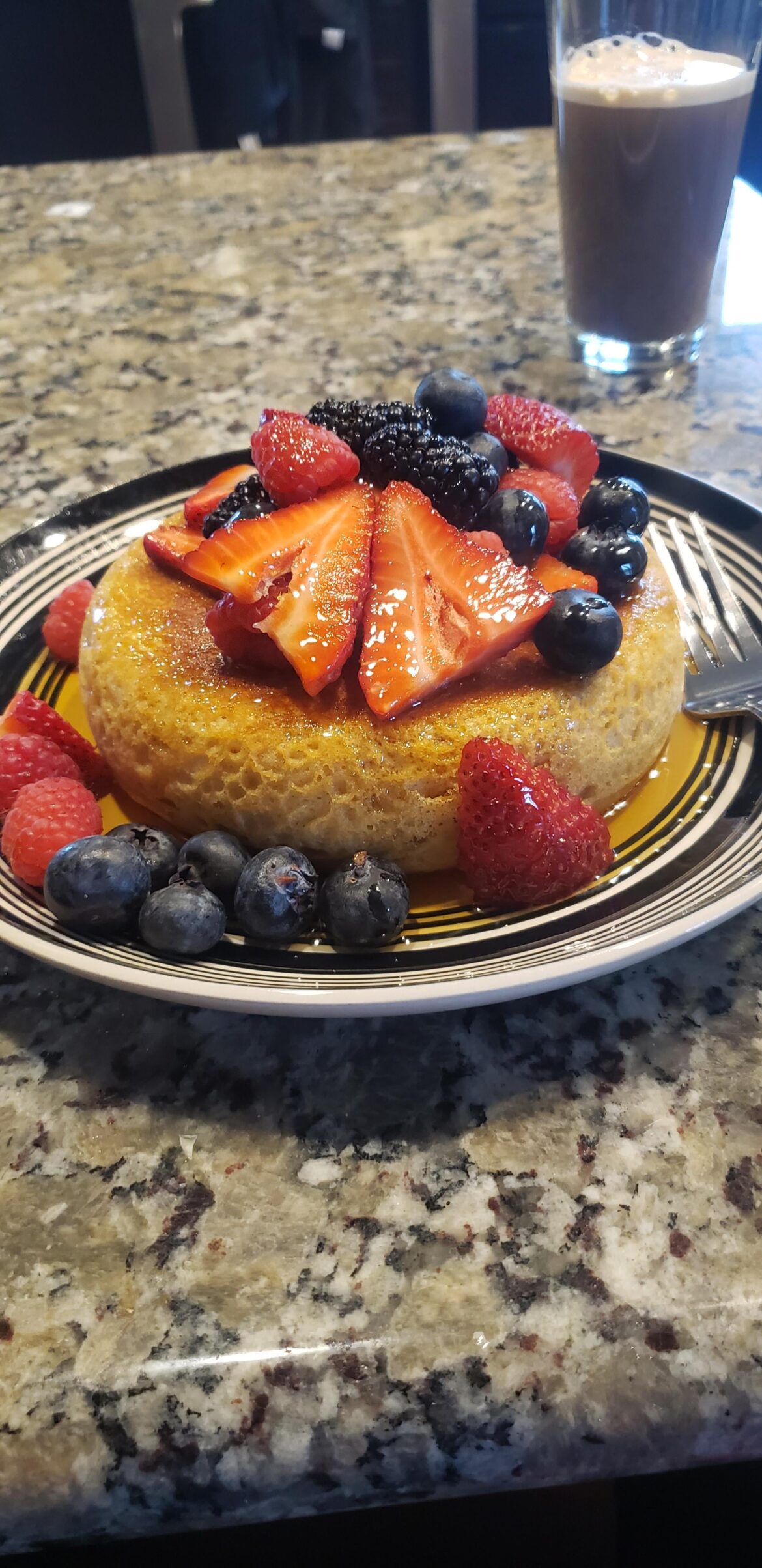 [OC] I made Cloud Pancake with fruit on top.