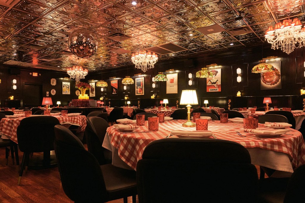 Traditional red-checkered tablecloths signal the “old school, red-sauce,” Italian-American fare served. (Photo: Courtesy of Arthur & Sons)