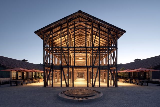 Chilean wine group Concha y Toro has reported modest revenue growth in 2025 while accelerating its move upmarket. Meanwhile, the acquisition of a Provence rosé producer reflects a broader push into higher value categories and regenerative viticulture.