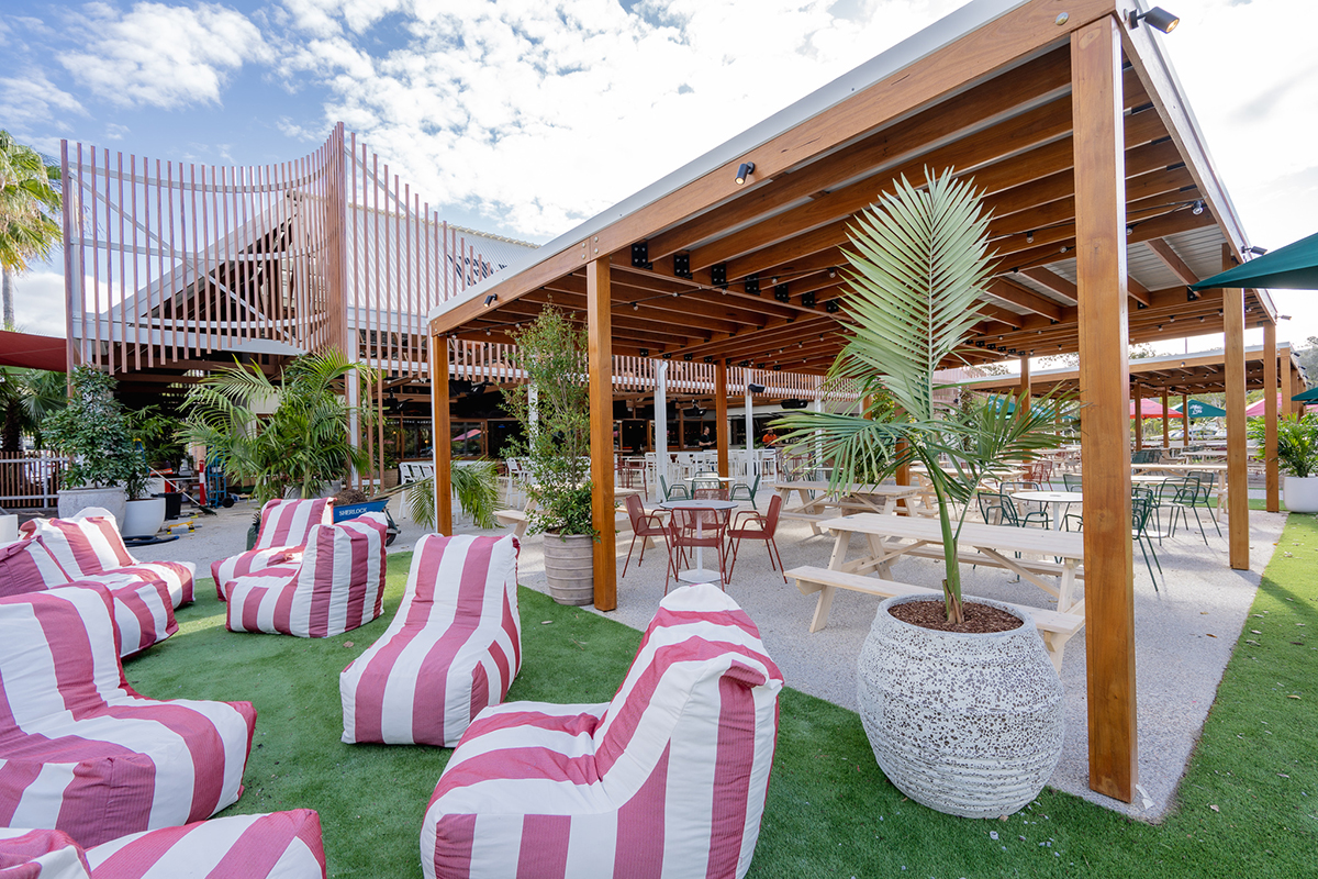 Burleigh Town Hotel (image supplied)