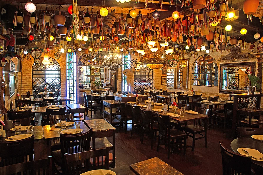 Famiglia Mancini trattoria cantina history sp