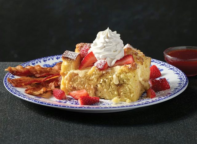 Cracker Barrel Fresh Strawberry French Toast Bake