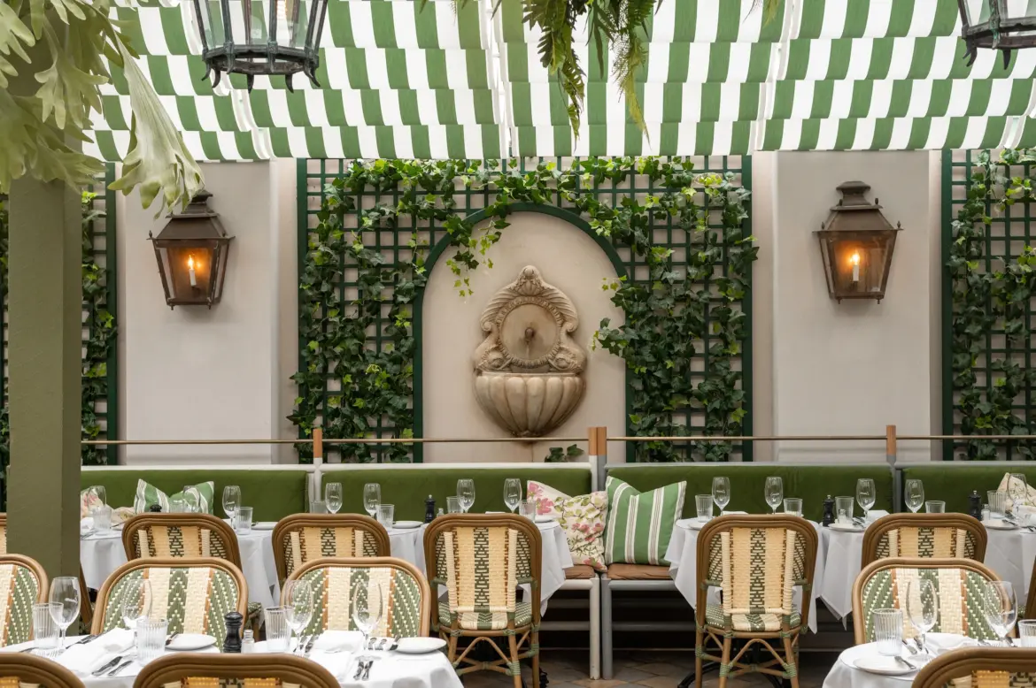 Exclusive Readers’ Lunch at Entrecote in Le Conservatoire