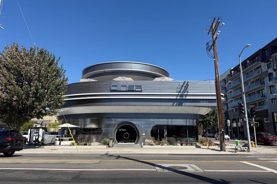Tesla Diner in West Hollywood is already struggling just eight months after opening