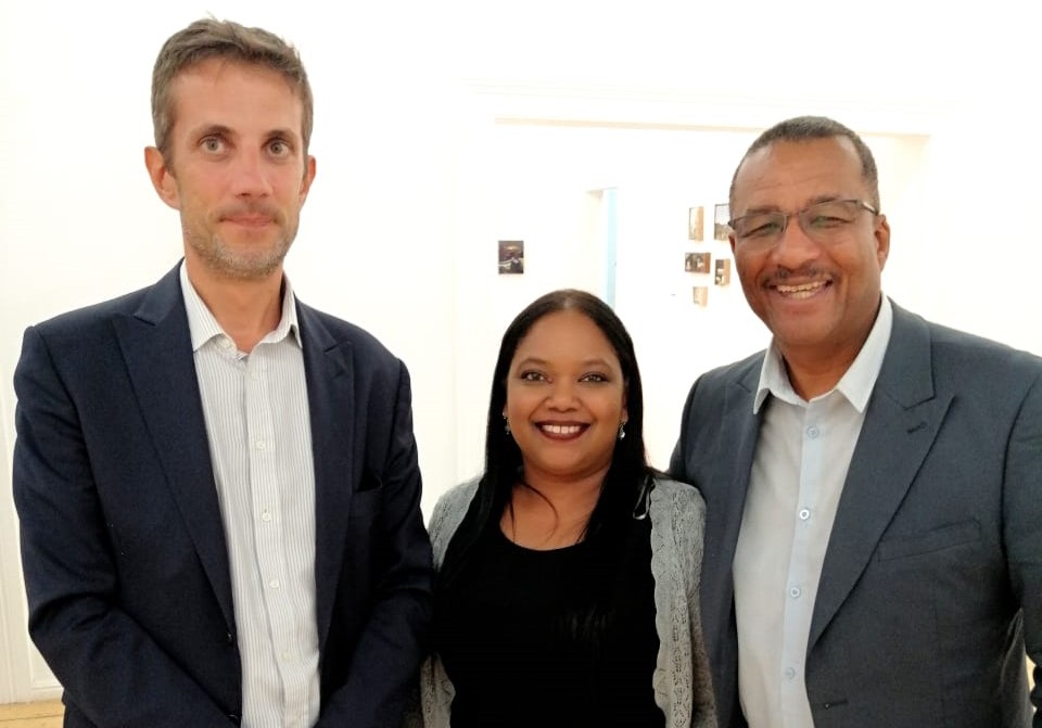  Consul General of Italy in Cape Town, Giulio Mignacca, with Mercia Fasser and Executive Mayor Jeremy Fasser.