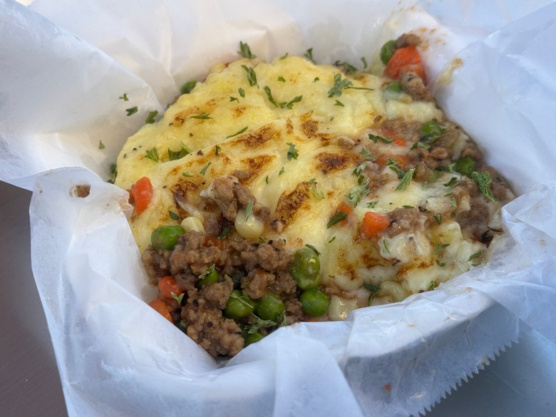 . Photo by Robert Eliason.