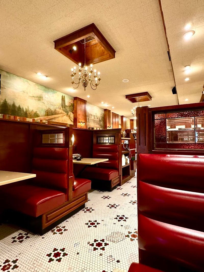 Bright Star Restaurant - Bessemer, Alabama