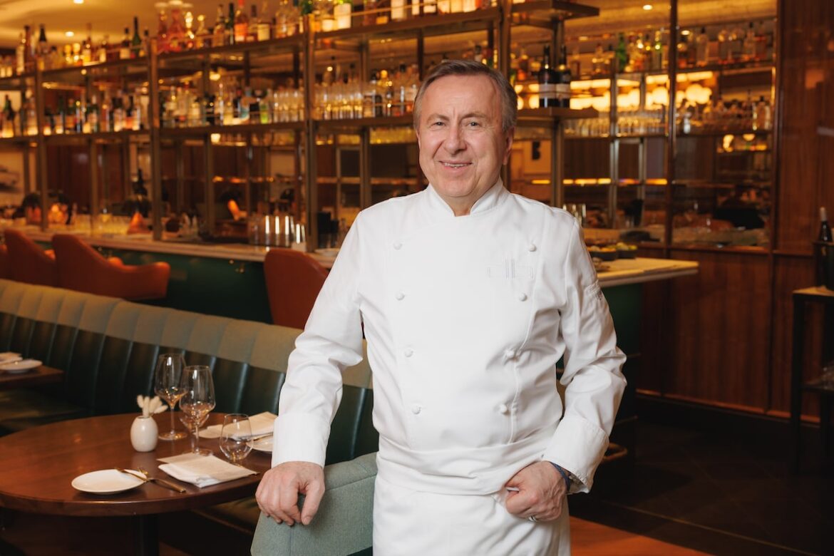 A Michelin-starred chef dishes on dining at the bar and the noisy world of food criticism