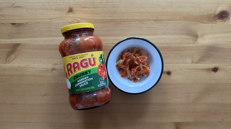 Chunky Garden Combination Sauce with pasta in white bowl