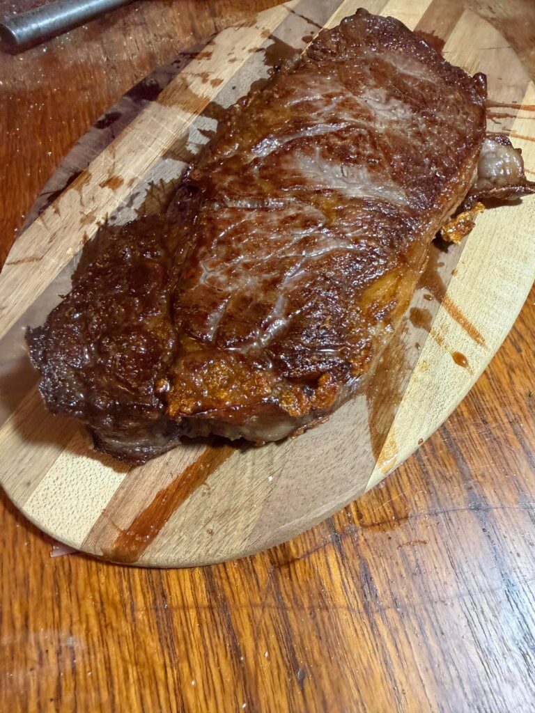 Hello everyone this is my first steak, do you have tips for improvement?