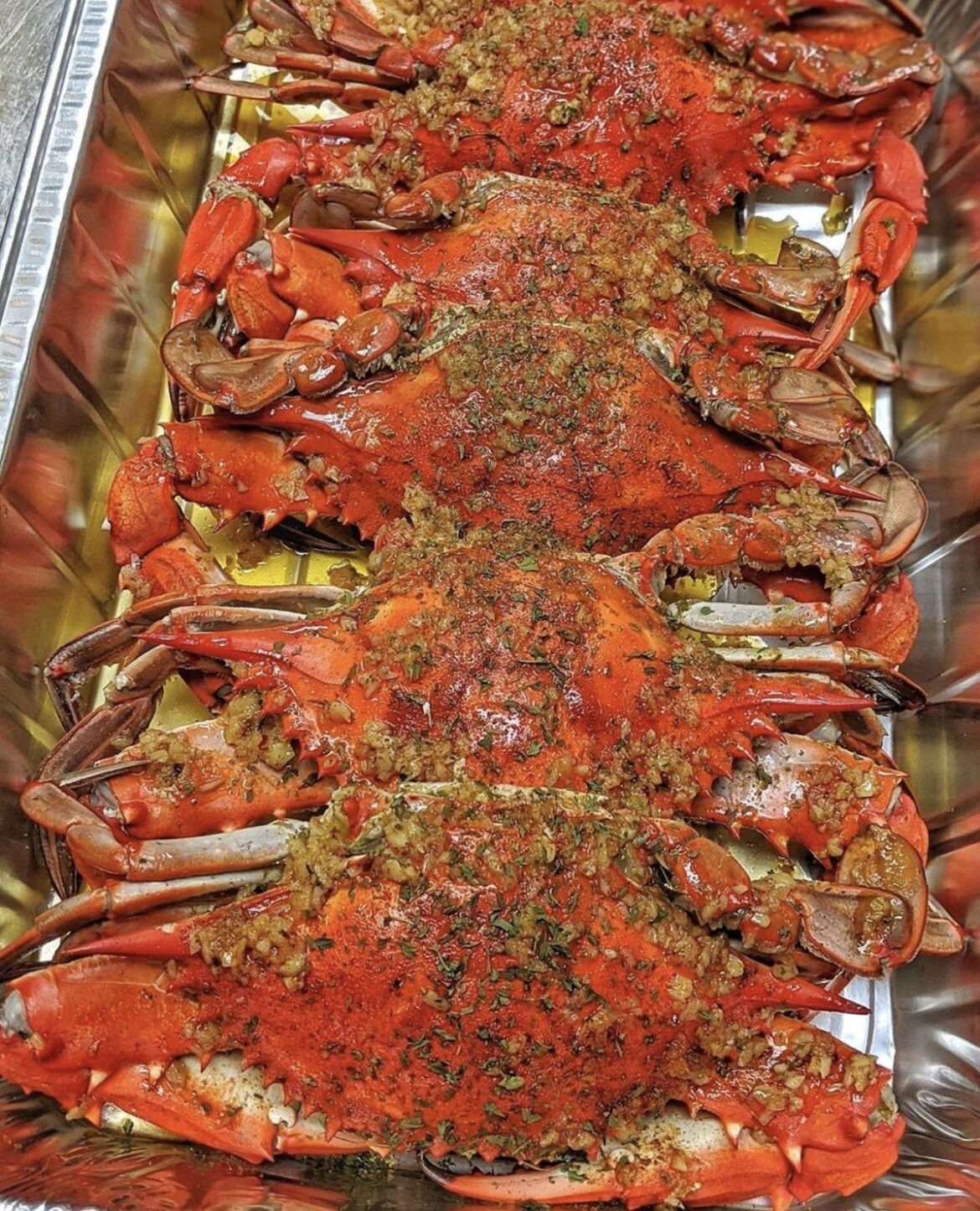 Garlic butter crabs straight out of the tray. Simple, messy, and totally worth it. Nothing better than cracking them open while they’re still dripping with butter.