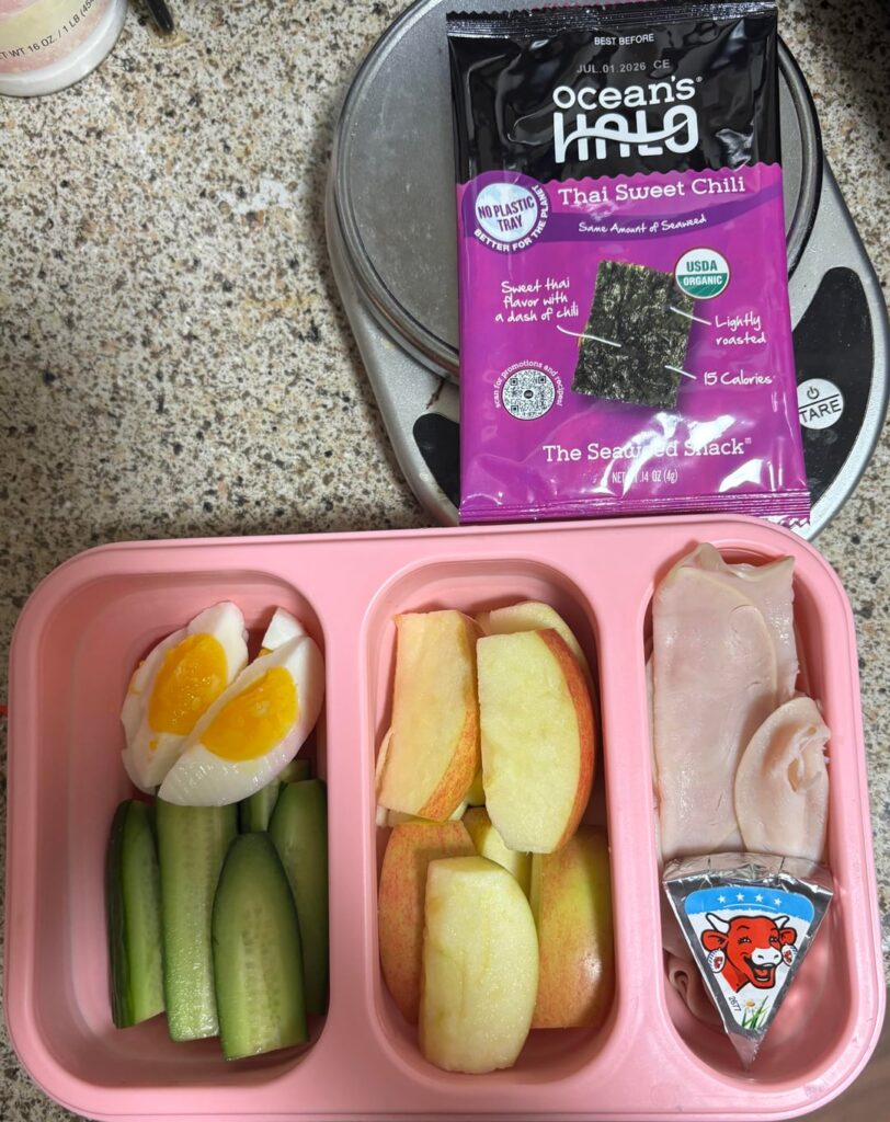 First day of a new job tomorrow, made my self a snackish lunch. Under 300 cals.