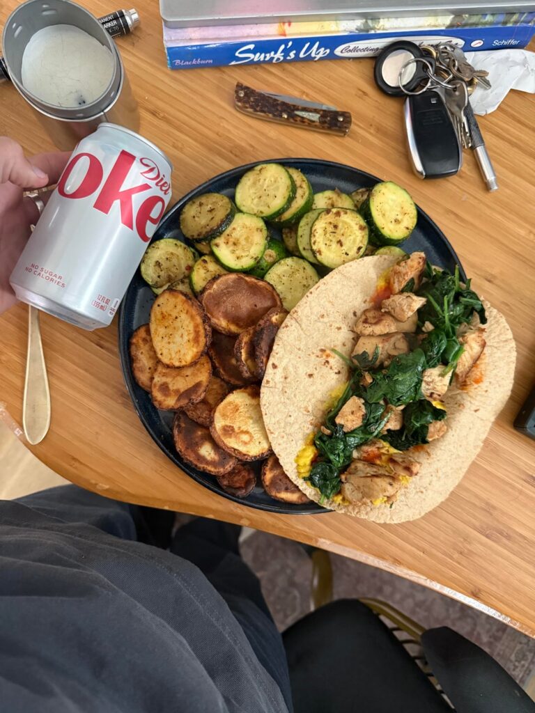 Cal 511, Fiber 22g, protein 47g