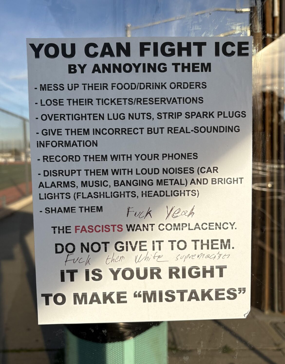 Enjoy your tacos con extra salsa la raza, pendejos! :)