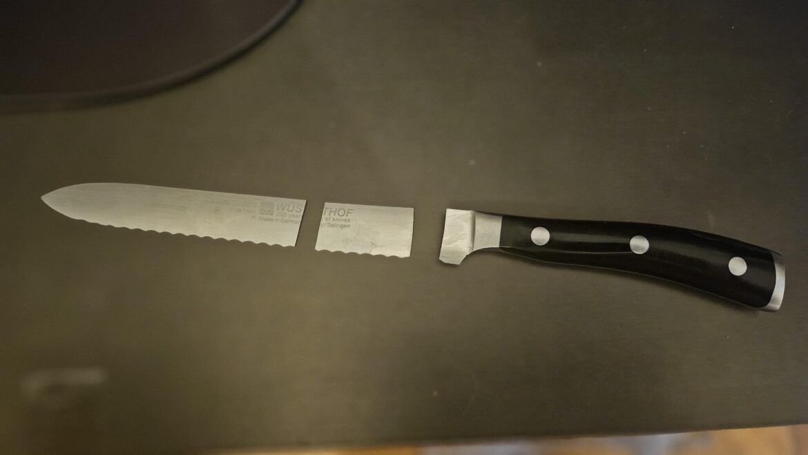 A moment of silence for the fallen soldier