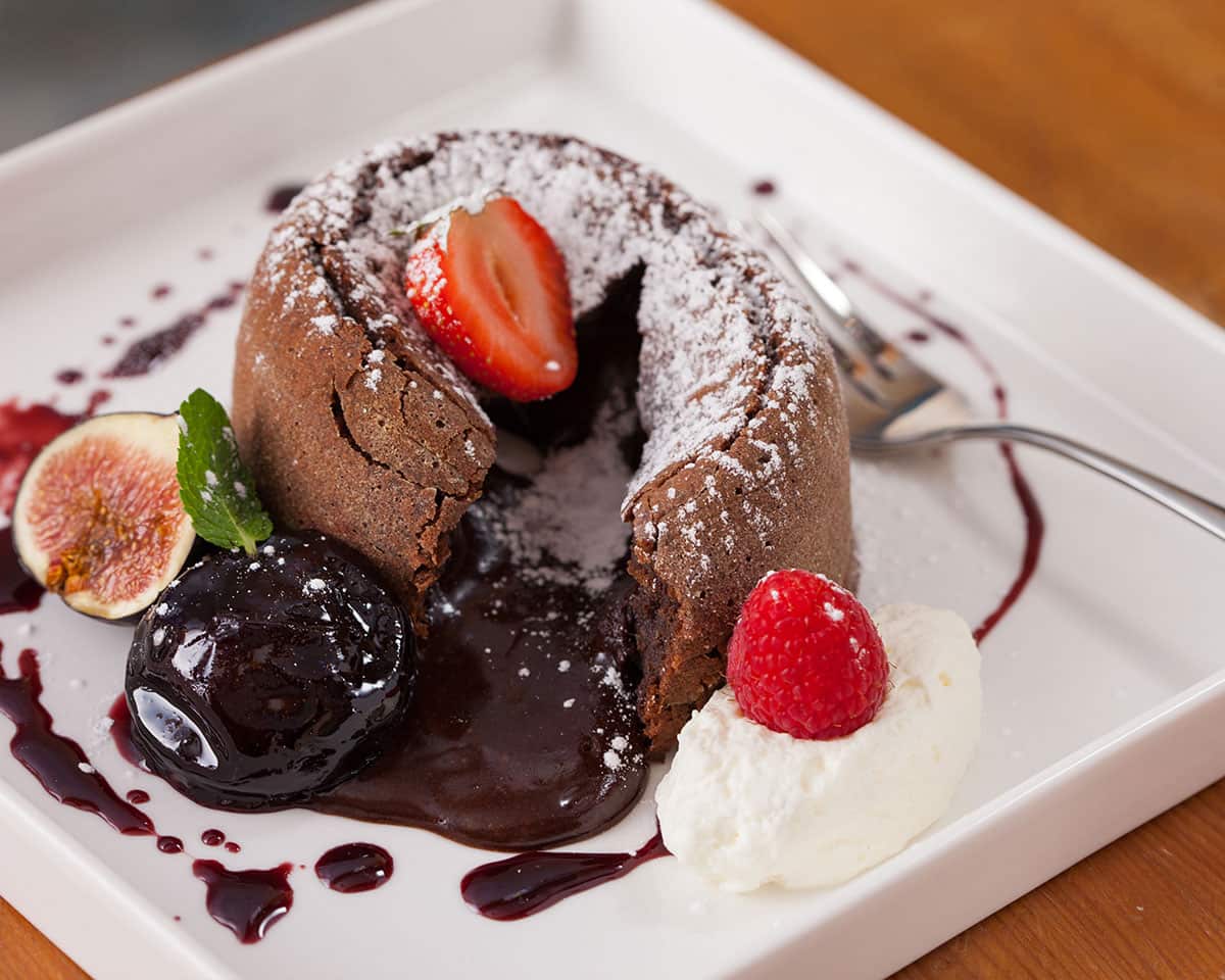 Holiday-spiced molten chocolate cake 
