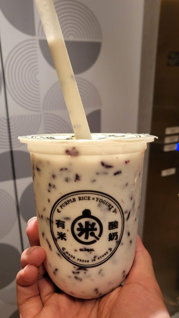 I went to Genting Skyworlds (formerly known as 20th Century Fox World Malaysia). There, I had The Golden Gate Classic Hotdog and Soda, Banana Balls, Purple Rice Yogurt Smoothie, and French Fries.