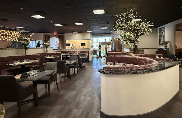 restaurant dining room