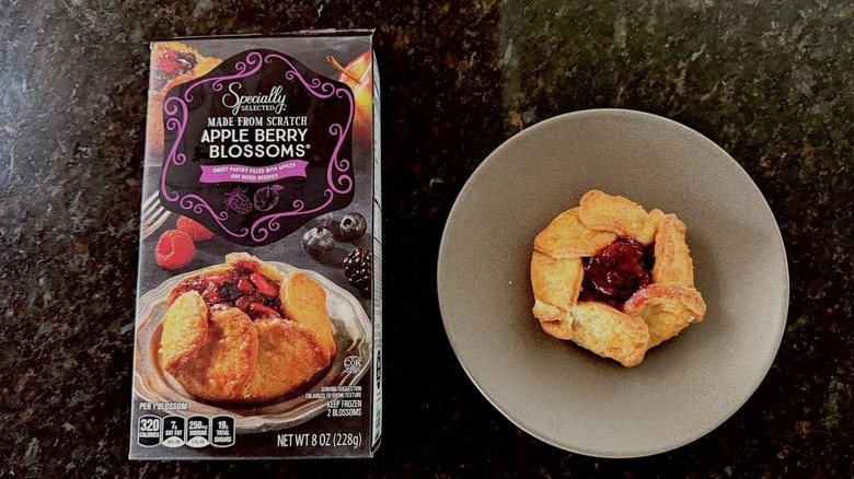 Specially Selected Apple Berry Blossoms