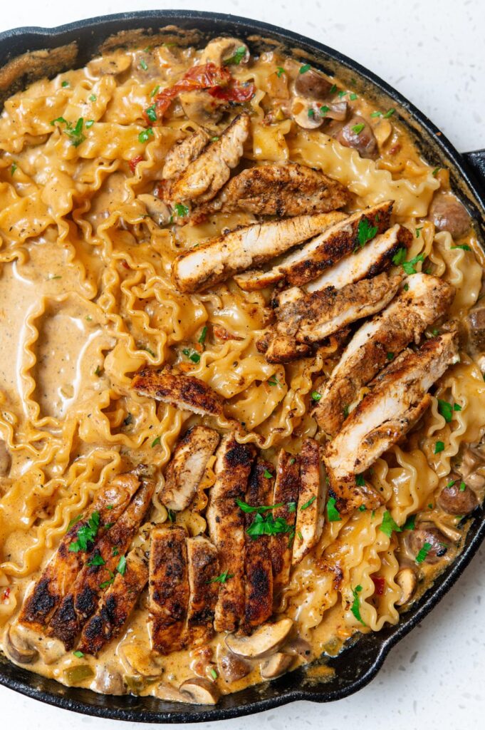 Chicken, sun-dried tomatoes, blue cheese, Parmesan, shallots and mushroom pasta.