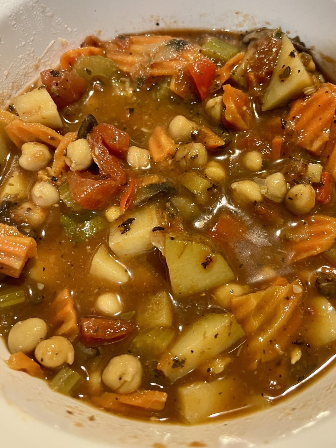 Easy and delicious chickpea, potato and veggie soup!