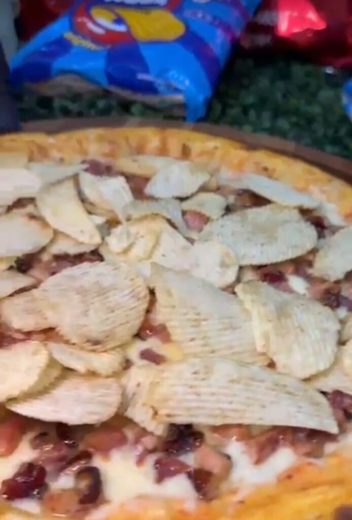 Ruffles pizza