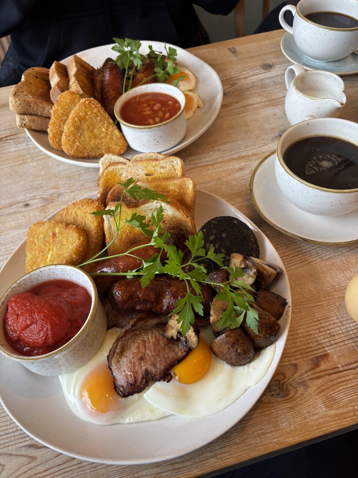 Thought I’d come back to this cafe as it’s raining today.