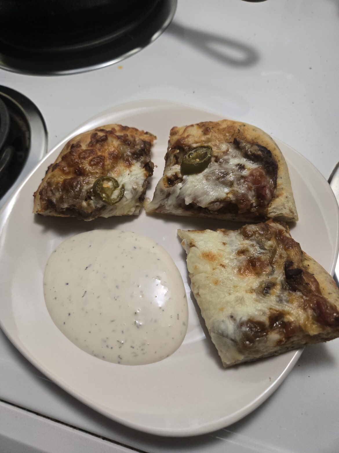 I made a jalapeño pizza with chili instead of marinara...