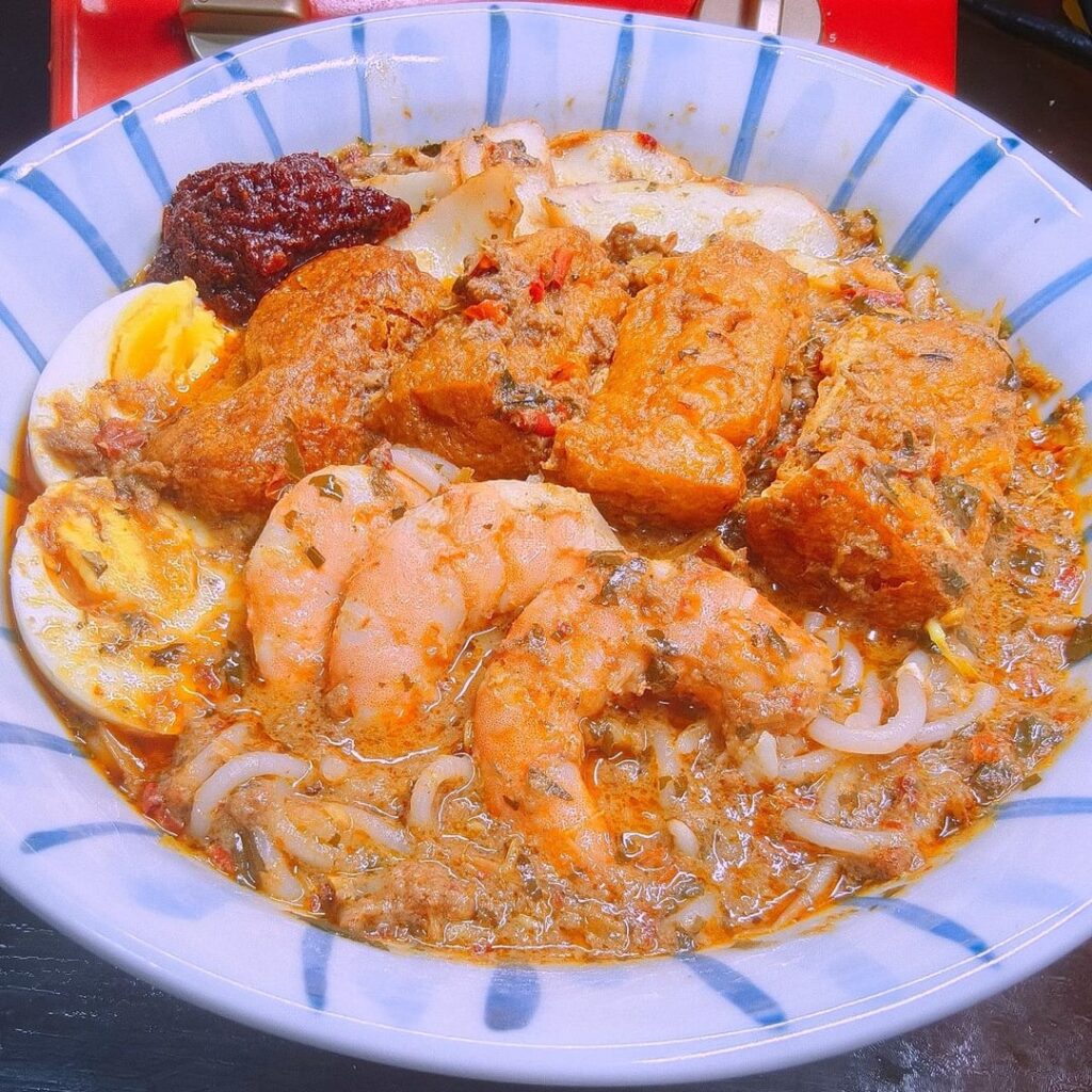 Nonya Laksa 🍜🌶️ homemade gravy seems to hit the spot much better for me 🤤❤️