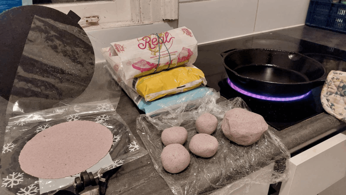 Seeking advice: using Maza Real corn flour to make tortillas.