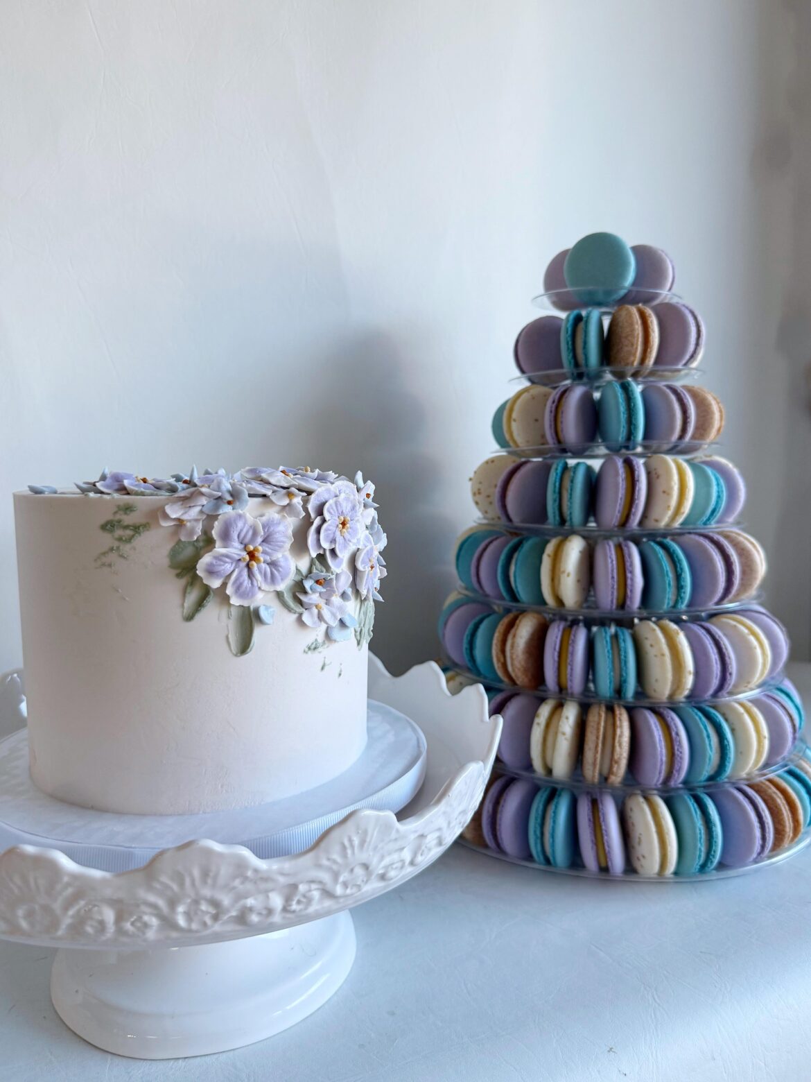 Macarons and a matching cake.