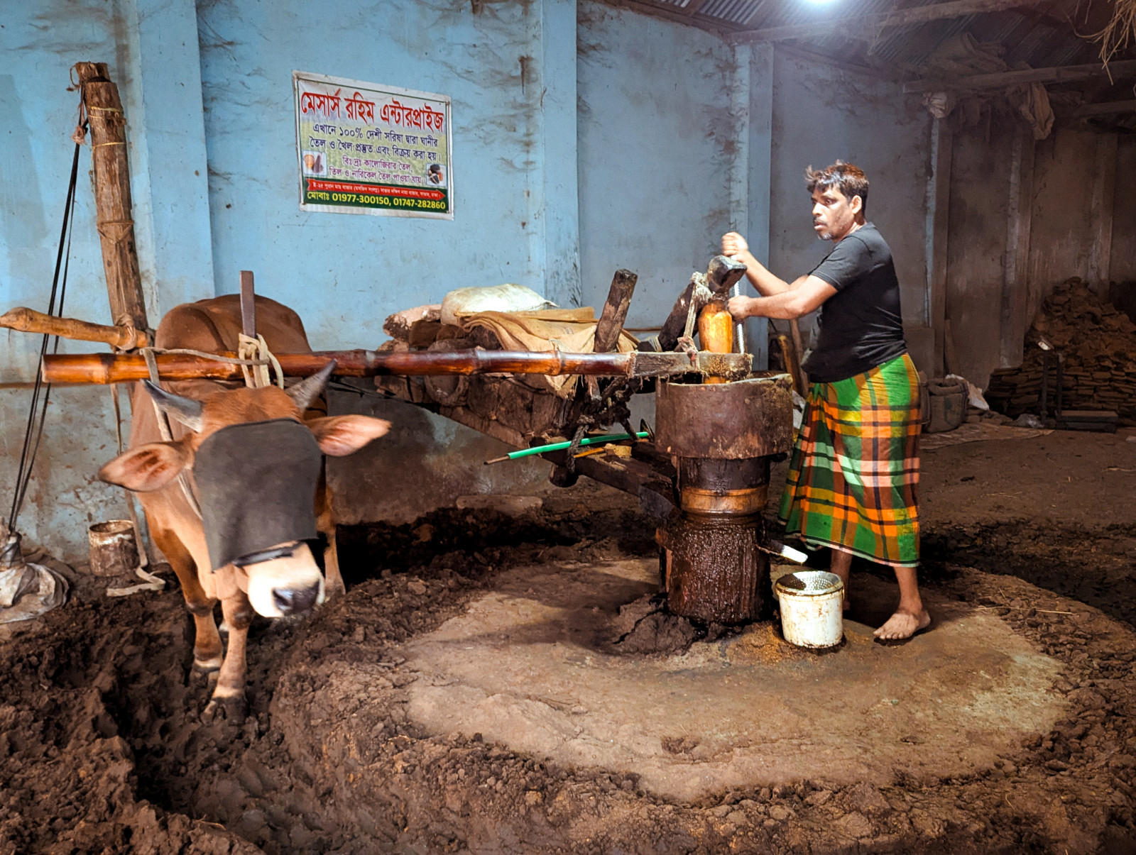 The scarcity of skilled artisans adds to the vulnerability of this craft. Photo: TBS