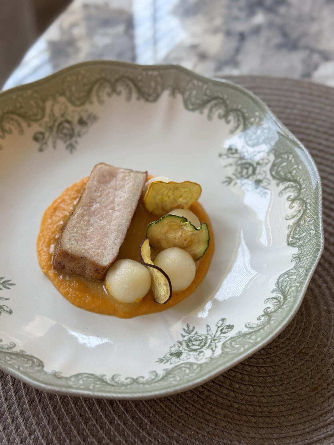 Reverse-seared pork loin chop, butternut squash puree, “sae-al”, squash chips, lemon-butter sauce Reverse-seared pork loin chop, butternut squash puree, “sae-al”, squash chips, lemon-butter sauce