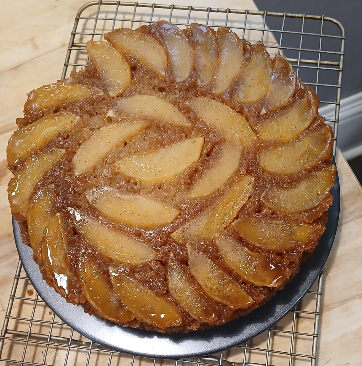 Caramel apple upside down cake