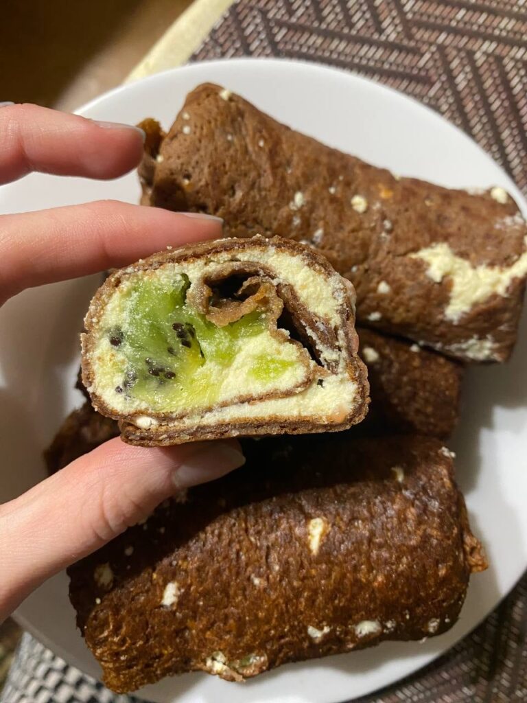 Vegan Pancakes with Fruit 🍓🥞