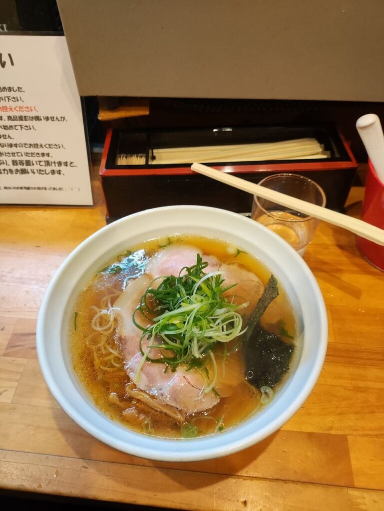 Shoyu ramen in Osaka Mentetsu.