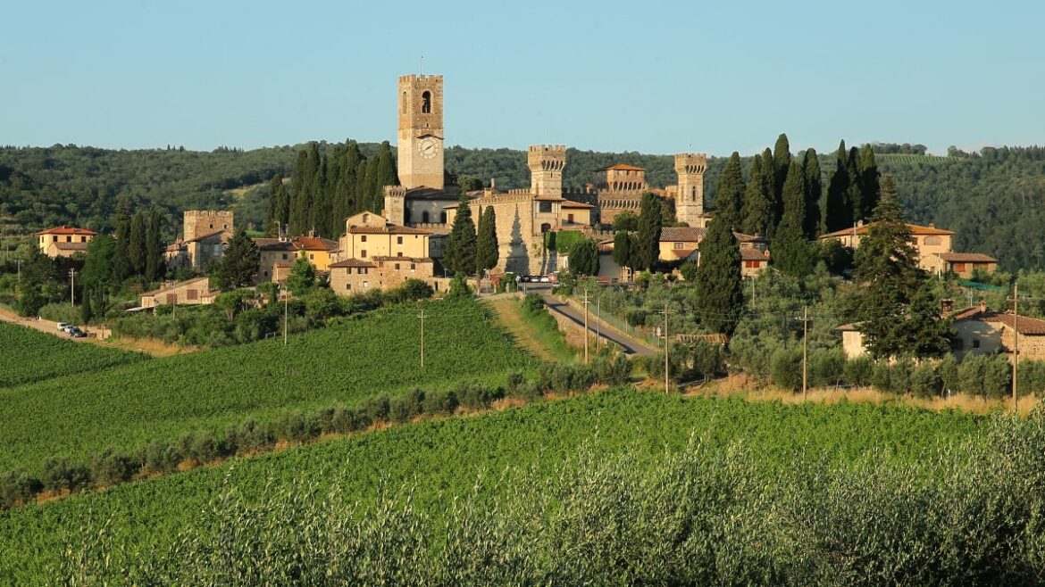 The country where people devour pasta, wine and olive oil is the world's healthiest. Really.