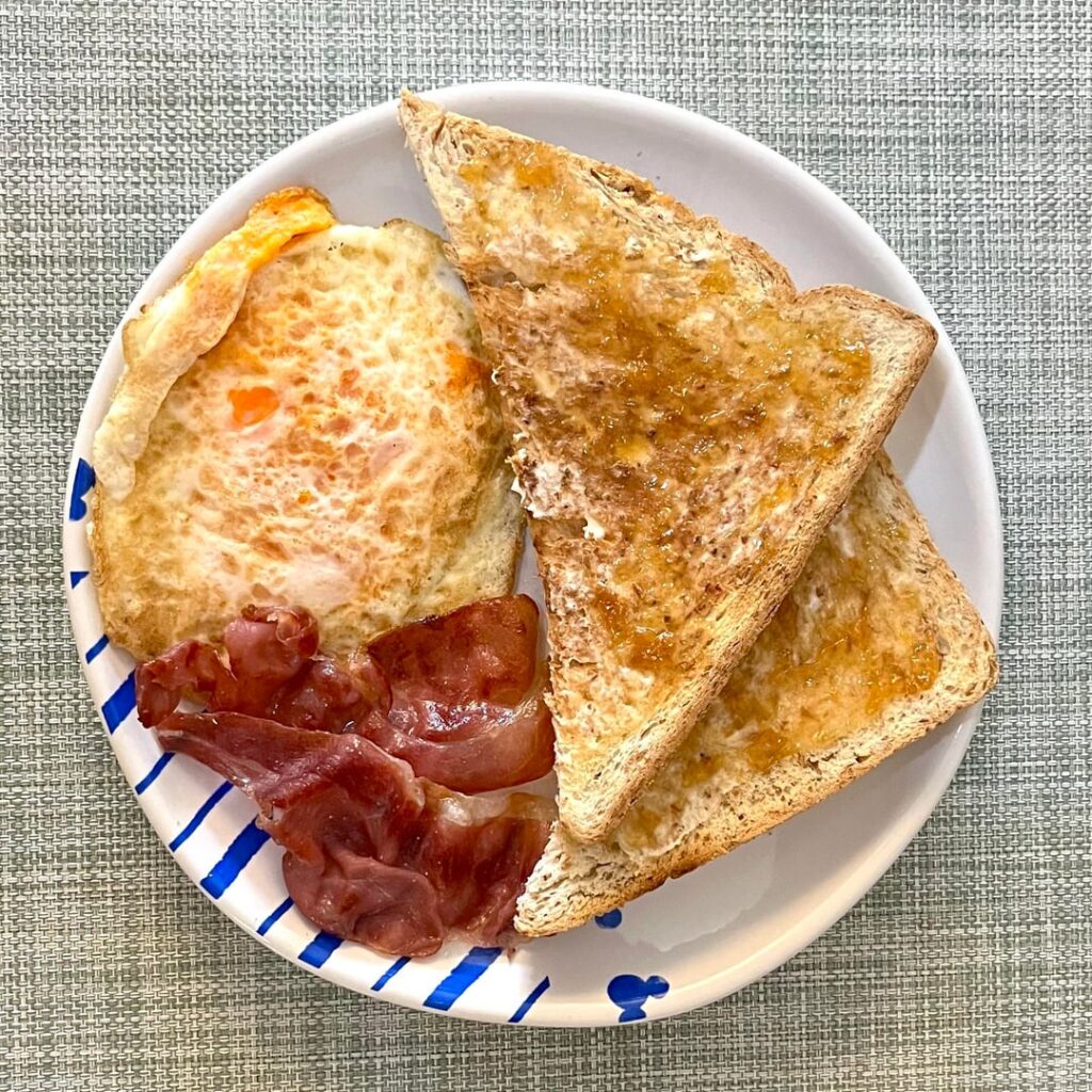 breakfast for mom 2.0 🥑🍳